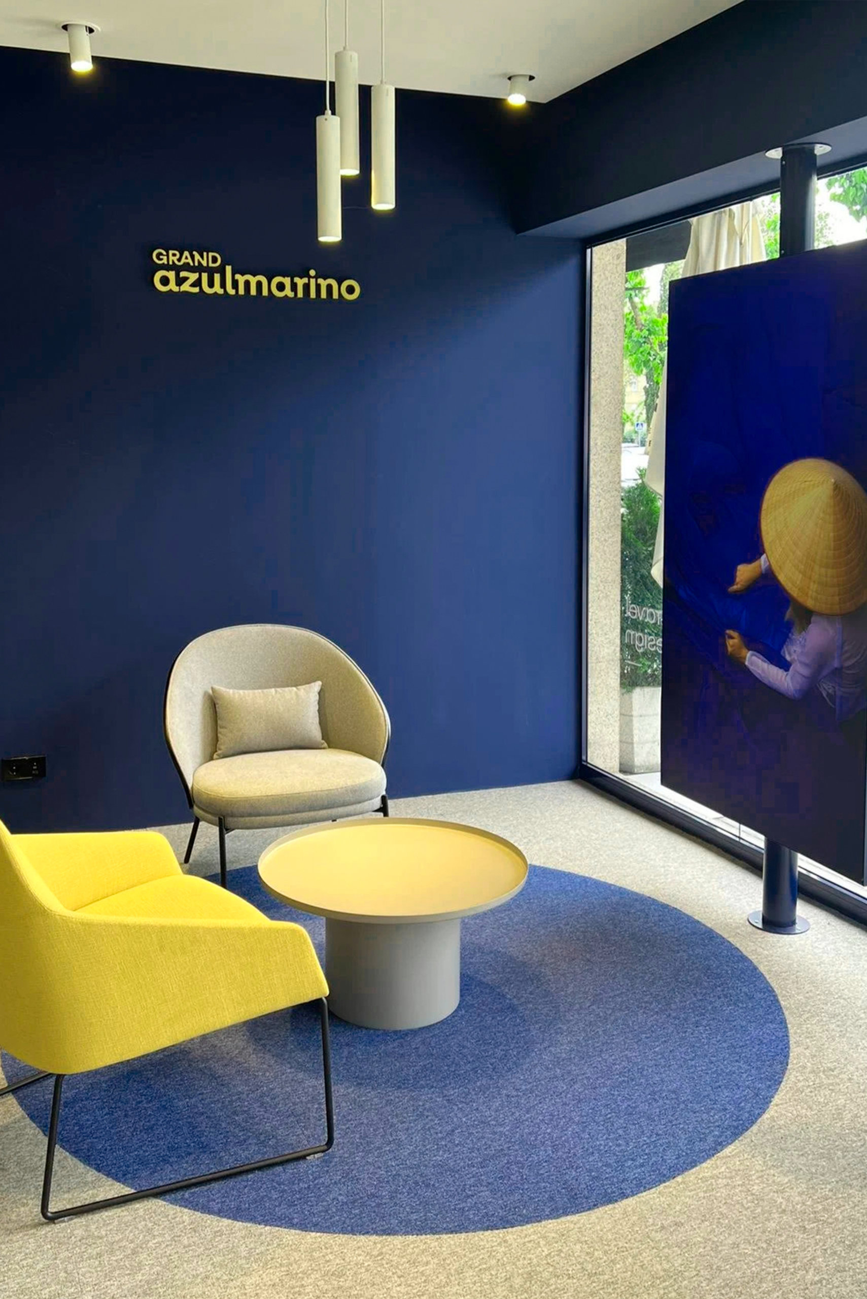 Grand Azulmarino Offices